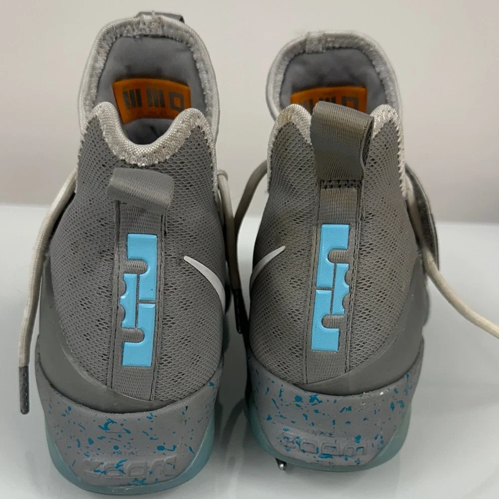 Nike LeBron 14 MAG Marty Mcfly Edition Matte Silver White  Lace Up 7 Y